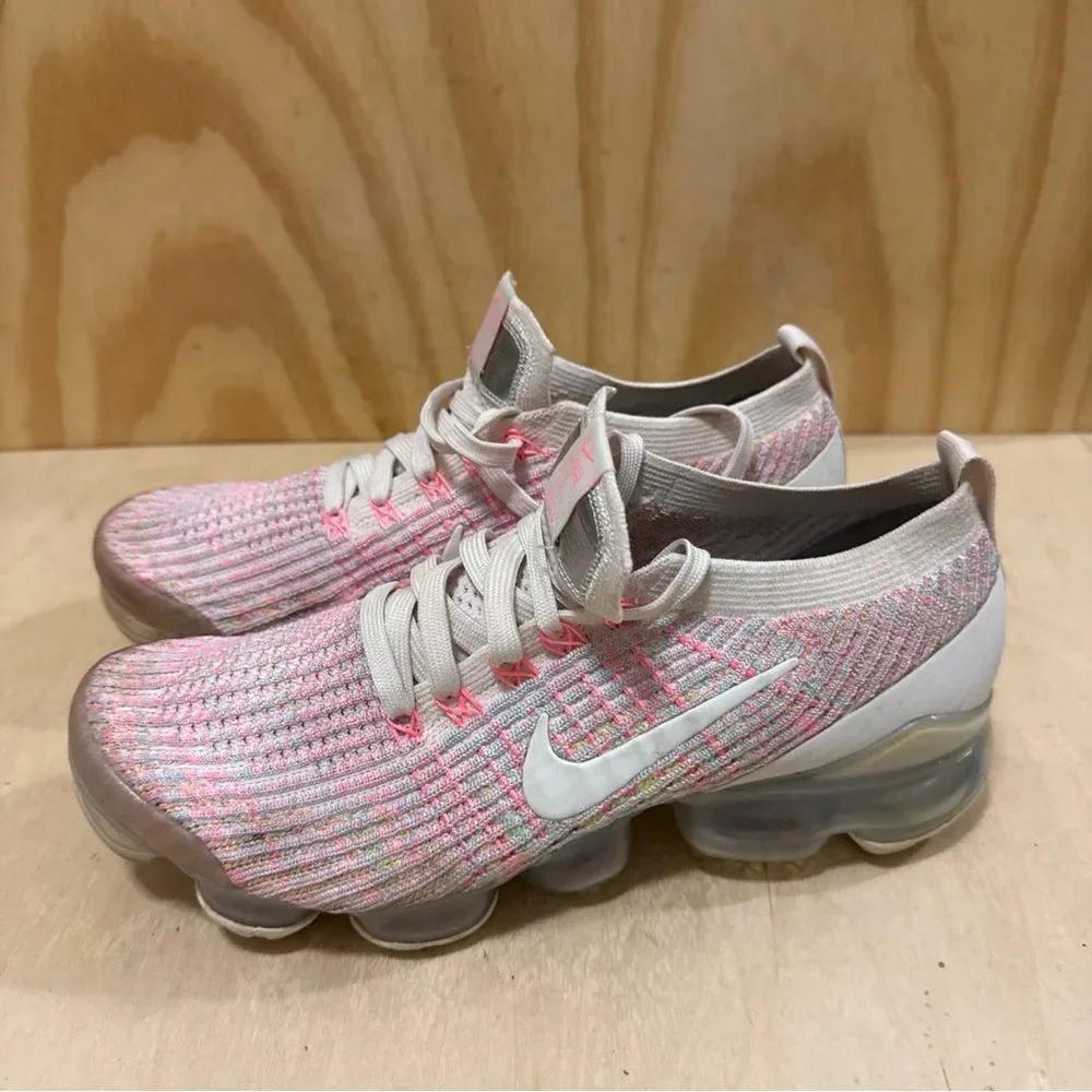 Nike Air Vapormax Flyknit 3 Phantom Pink White AJ6910-008 Womens Size 9.5